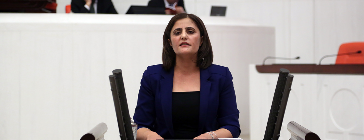 Taşdemir: Çocuğun anlam evreninde yer almayan şiddet içerikli kavramlar eğitim-öğretim süreci içerisinde hangi kanallarla aktarılmaktadır?