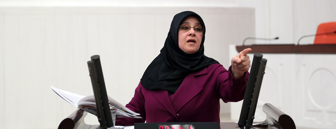 Kaya: Kendi halinde yaşayan bir şehir halkına saldırmak cihat, fetih değildir