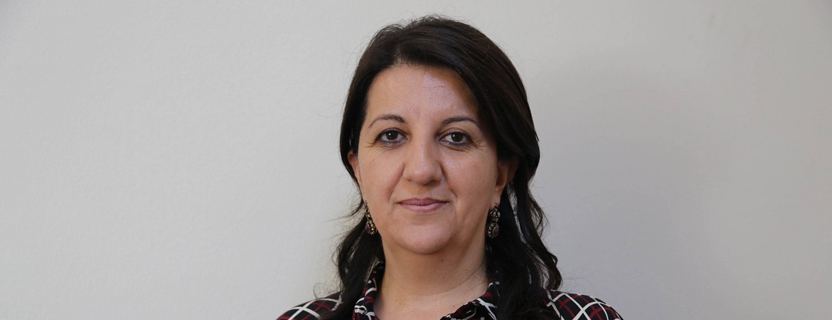 Pervin Buldan: 5 milletvekilinin bir ilçeye girememesi kabul edilemez