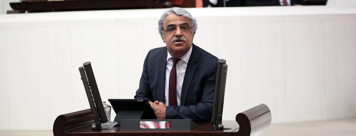 Mithat Sancar: Ekonomik krizi demokrasi bitirir