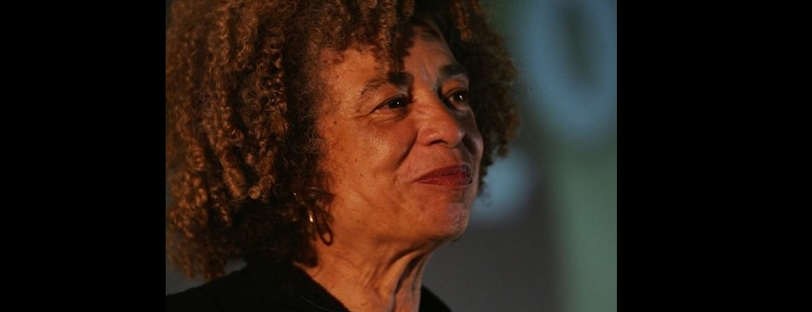 Angela Davis: Öcalan’ın tecridi konusunda Leyla Güven’in ortaya koyduğu örneği ve liderliğini takip etmeliyiz