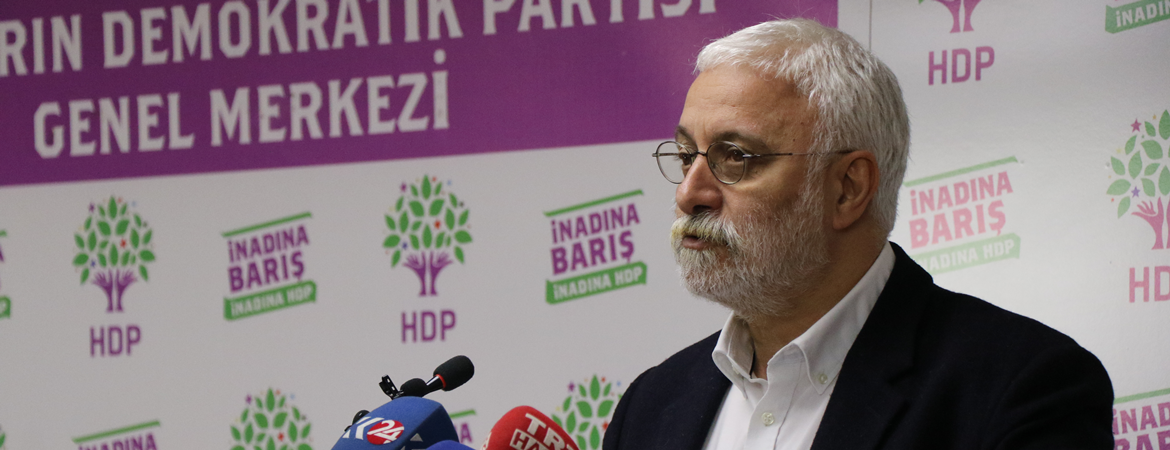 Oluç: Gazeteler insanlar hakkında yayınladıkları istihbarat fişleriyle suç işliyor; YSK, seçmenlerin bir kısmını ‘güvenli olmayan seçmen’ olarak damgalıyor