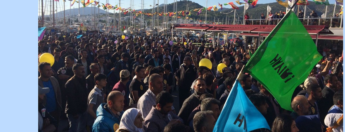 Kürkçü: İşimiz bu referandum belasını başımıza saranın başına mağlubiyeti sarmak