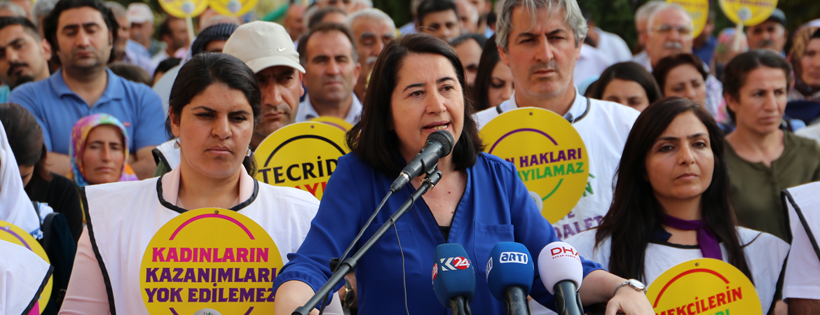Kemalbay: AKP’den FETÖ’yü ayıklamak kekten unu ayıklamak gibidir