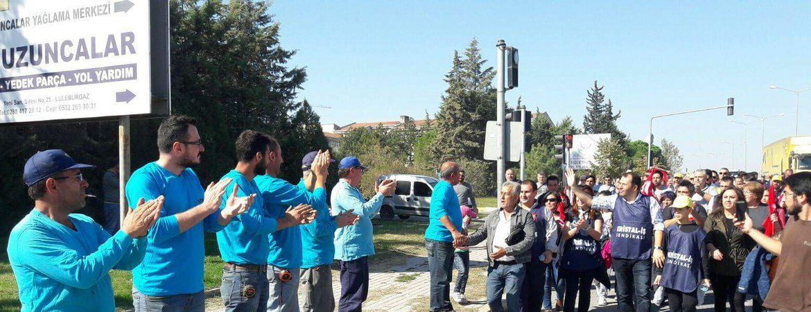 Trakya cam işçilerine polis barikatını kınıyoruz