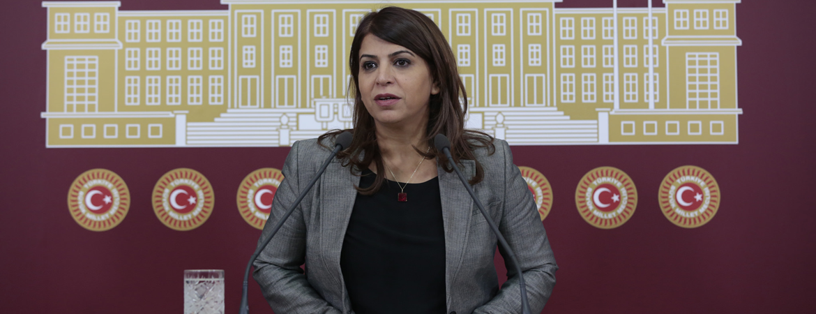 Mültecilerin çalışma yaşamı ve örgütlenme alanına ilişkin yasal mevzuatta ciddi değişiklikler ve eklemeler yapılmalıdır