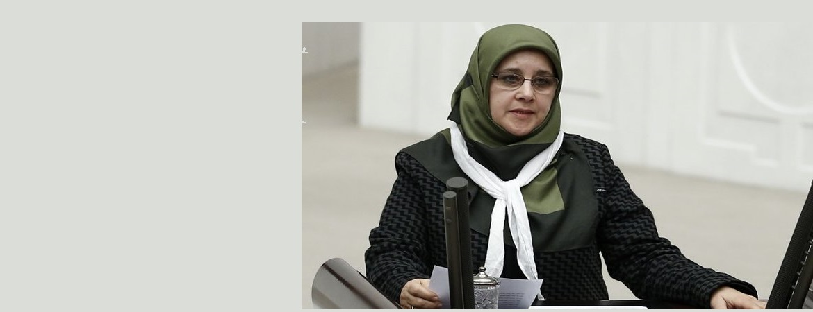 Hüda Kaya: Erkeğin otorite olduğunu din diye anlatanlar din taciri ve yalancıdır