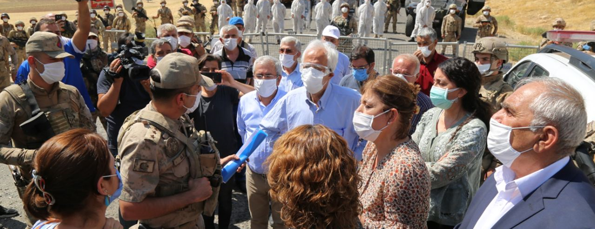 Sakarya’da ırkçı saldırıya uğrayanların köyü ablukaya alındı, heyetin geçişine izin verilmedi