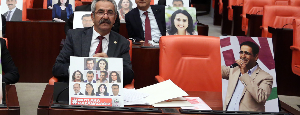 Behçet Yıldırım: Sağlık Bakanı halkın sağlığına ihanet etmiştir