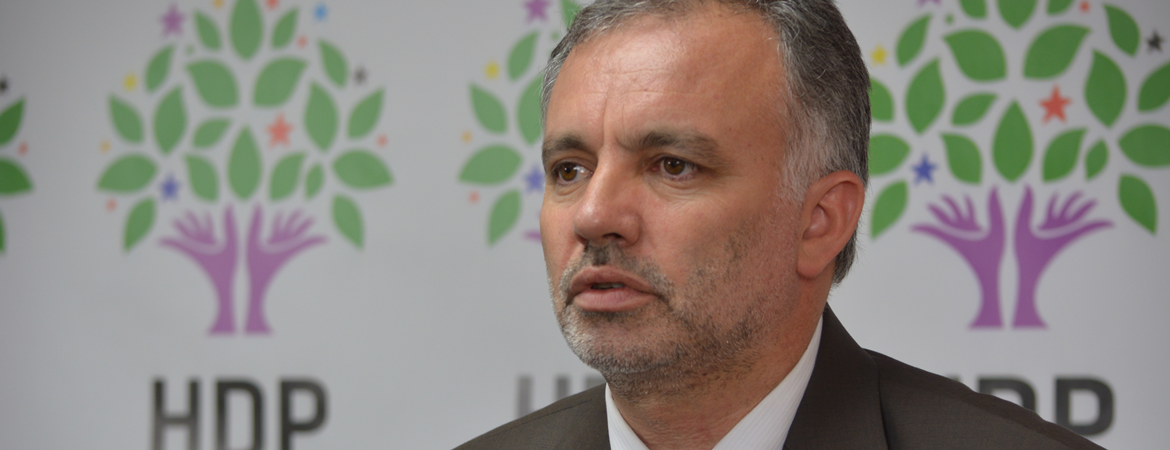 Arka planı aydınlatmadıkça yara kapanmayacak