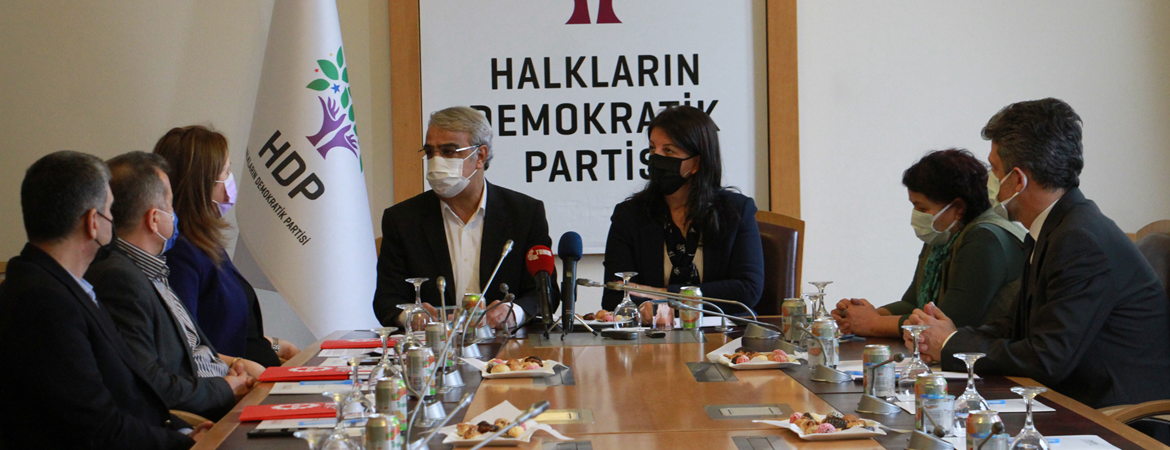DİSKten partimize ziyaret: Asgari ücret tümüyle vergi dışında kalmalı, SGK prim desteği sağlanmalı