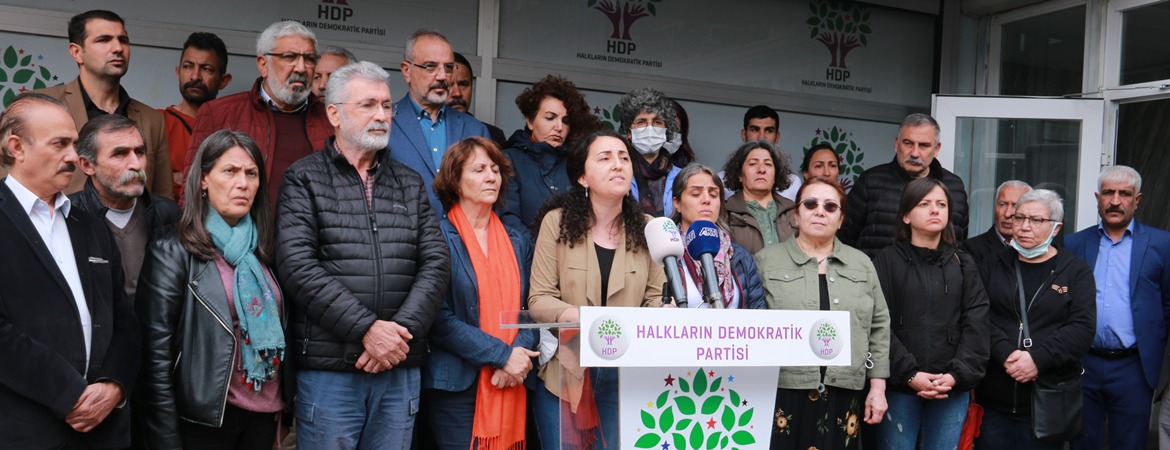 Günay: Kadın Meclisi Sözcümüzü ölümle tehdit eden saldırgan polis derhal tutuklanmalıdır
