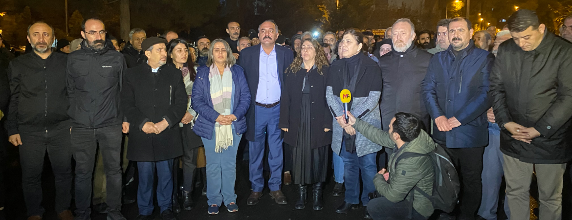 Beştaş: Seçim çalışmalarını parti genel başkanlarını tutuklayarak, gözaltı yaparak yürütenlere kötü haberimiz var