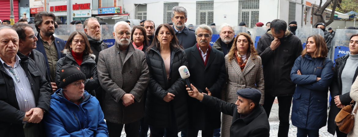 Buldan ve Sancar Kadıköyde: Bugün yaşananlar Türkiye demokrasisine kara bir lekedir