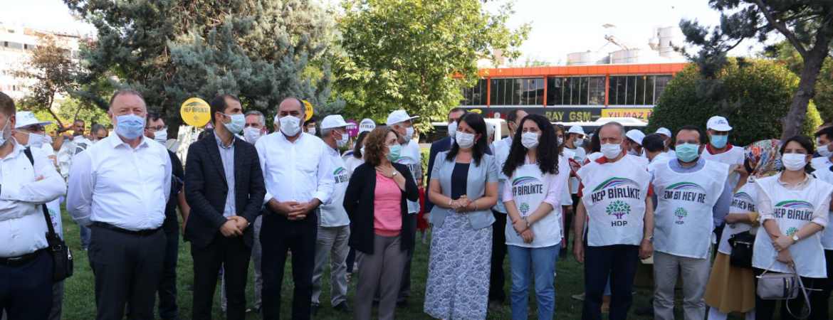 Buldan: Barışın sesini öyle yükseltelim ki çözümsüzlük bu toprakların kaderi olmaktan çıksın