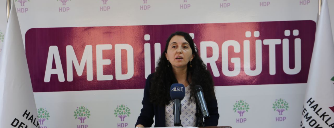 Günay: Ahlaksızca cenazeleri kaldırıma gömüyorlar; kaldırıma gömülen iktidarın vicdanı, insanlığıdır