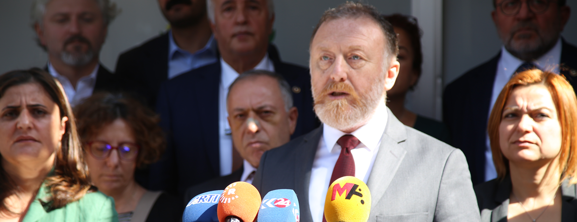 İktidara çağrımızdır: İktidar tek taraflı bu askeri harekata derhal son vermeli, askeri varlığı dahil bütün varlığıyla Suriye topraklarından çıkmalıdır