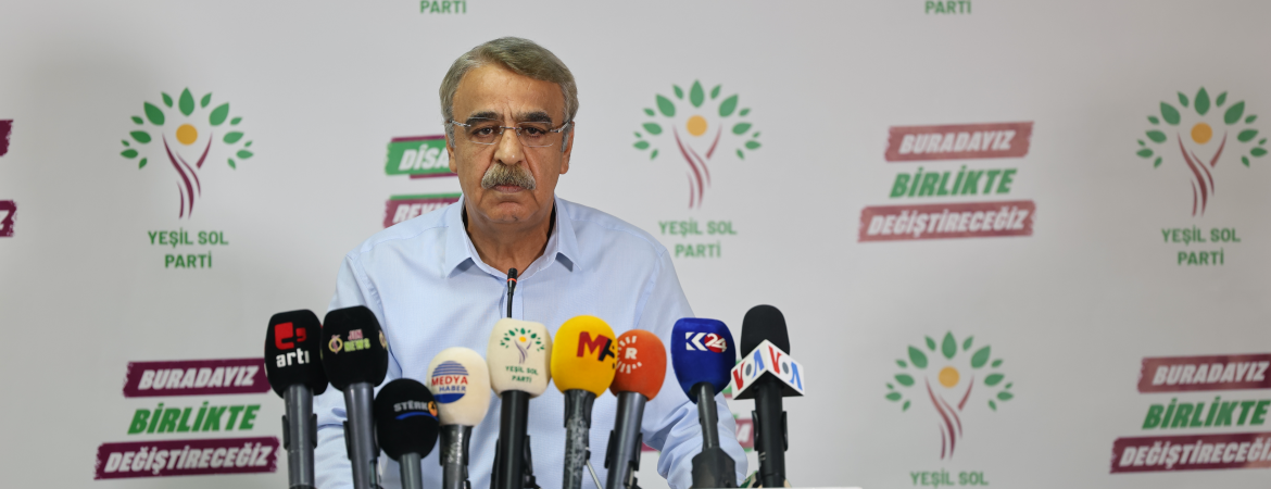 Sancar: HDP varlığını koruyacak ancak mücadelesi Yeşil Sol Parti ile devam edecek