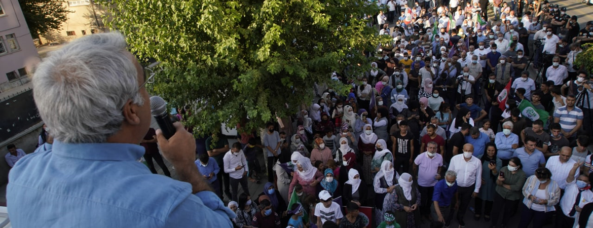 Sancar Siirtten seslendi: Halklar arası yaşamı inşa etmenin yolu Kürt sorununun çözümünü sağlamaktır