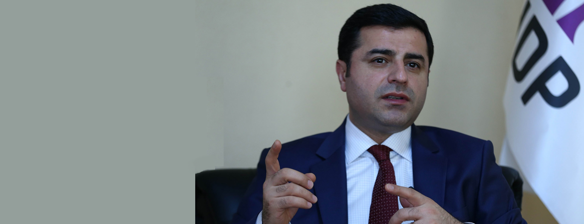 Demirtaş: Devlet içindeki pislik patladı, hukuk önünde hesap sorulacak günler yaklaştı