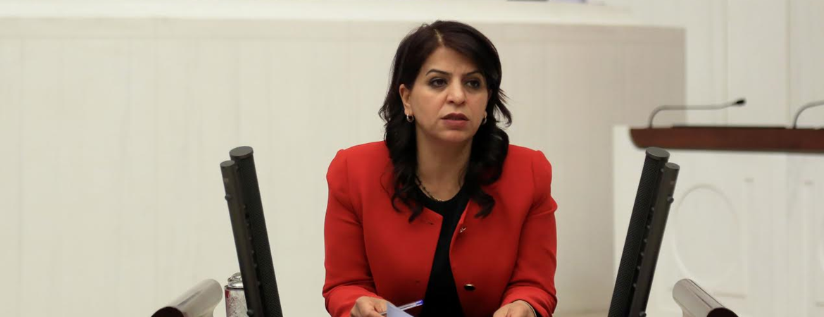 Sibel Yiğitalp: Diyarbakır Büyükşehir Belediyesi mi yoksa emniyet binası mı?
