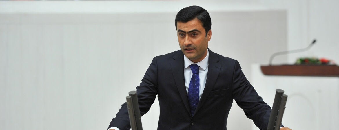 Zeydandan Adalet Bakanına: Cezaevlerinde bir aydır devam eden açlık grevleri hakkında bilginiz var mı?