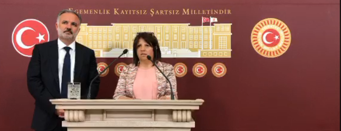 Çorlu için ulusal yas ilan edilmeli, Saraydaki şatafatlı tören iptal edilmeli