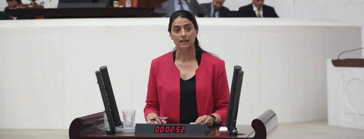 Feleknas Uca: Türkiye Êzidî halkına yönelik soykırımı tanımalı