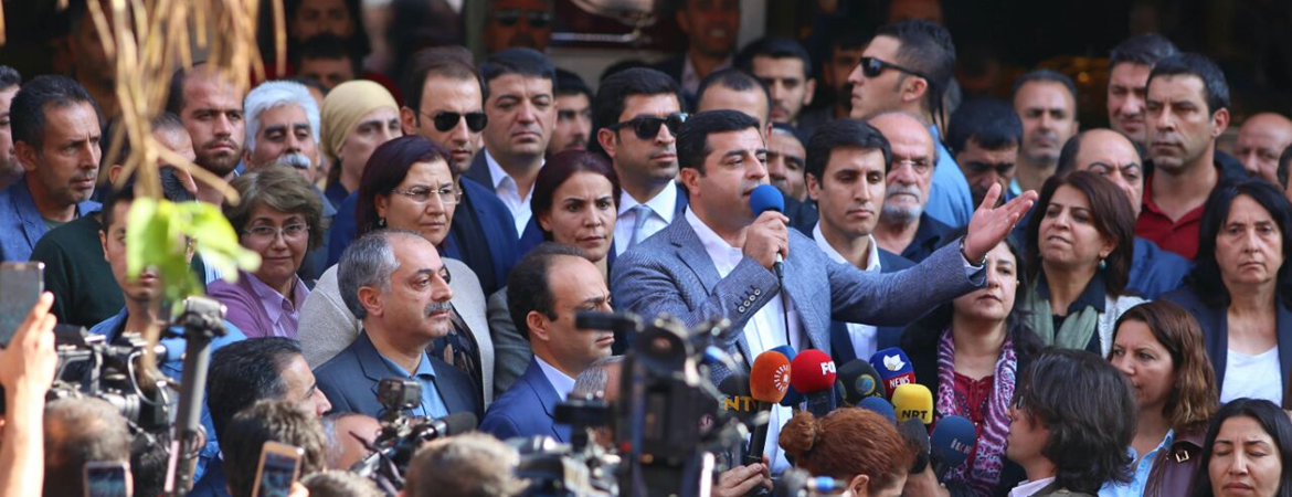 Demirtaş: Çaldığınız gasp ettiğiniz halk iradesini geri vereceksiniz