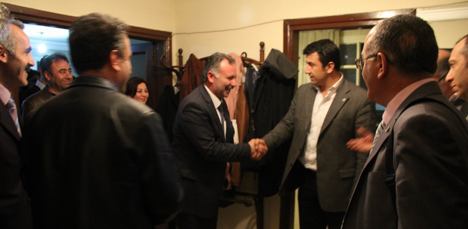 Adanada Seçim Çalışmaları Sürüyor