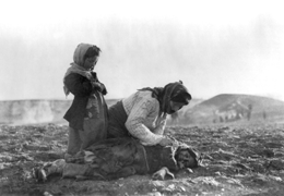 101 yıllık utançla yüzleşiyor, acıları ve yası paylaşıyoruz