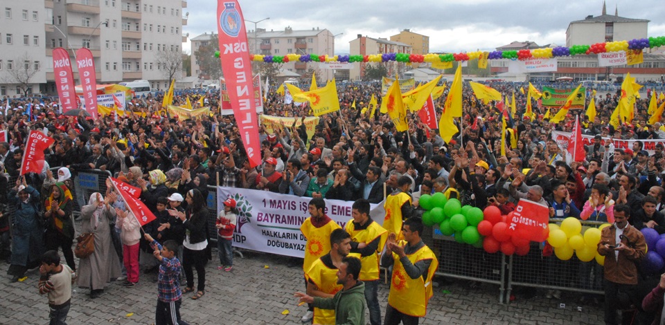 Ağrıda coşkulu 1 Mayıs Kutlaması