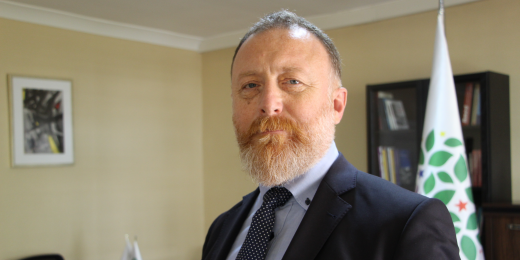 Eleştiri ve özeleştiri partimizin temel ilkelerindendir 