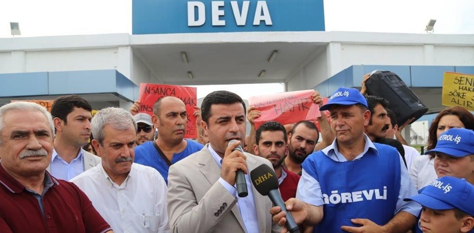 Demirtaş direnişteki işçileri ziyaret etti