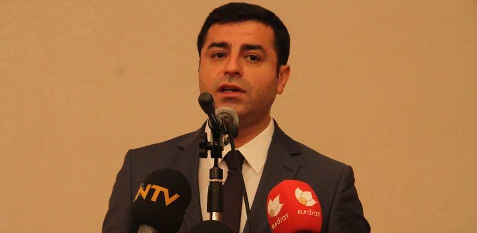 Demirtaş Kürt siyasi parti temsilcileri ile bir araya geldi