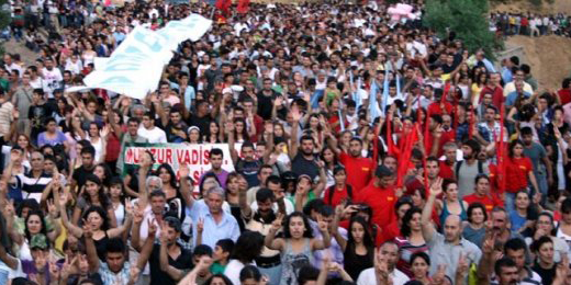 Munzur Festivali’ni yasaklamak, halkların birlikte yaşam arzusunu bastırmak ve engellemektir