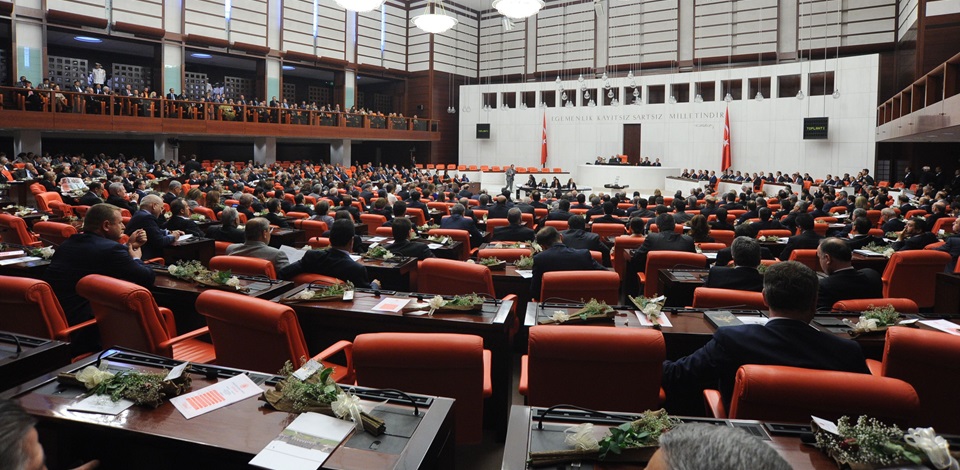 Hükümet programına HDPden destek yok: Çözüm radikal demokrasi 