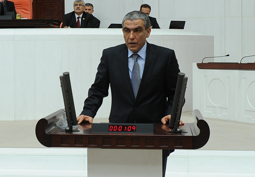 Ayhan: Savaş üzerinden sonuç alma beklentisine girmek marifet değil 