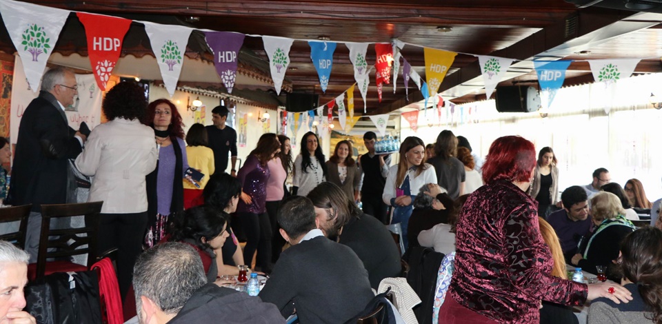 HDP Bakırköy adayları Süryani ve Ermeni temsilcilerle buluştu