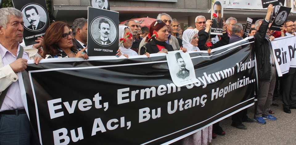 İzmirde 24 Nisan anması gerçekleştirildi