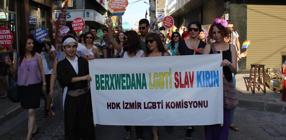 İzmir’de HDPlilerin de katılımıyla ‘Onur Yürüyüşü’ düzenlendi