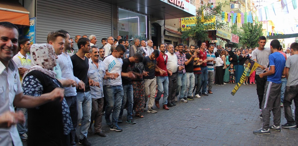 Çimentepede Demirtaş için seçim bürosu açıldı