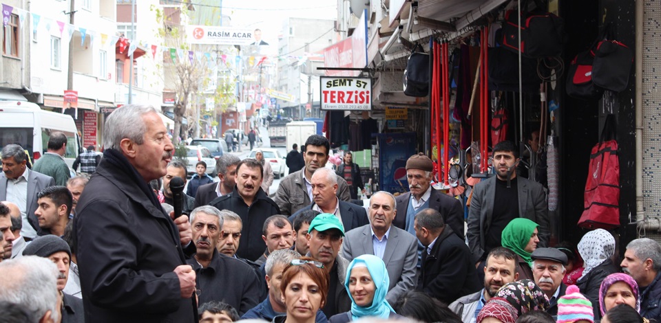 Söğütlüçeşme ve Bezirganbahçede seçim büroları açıldı