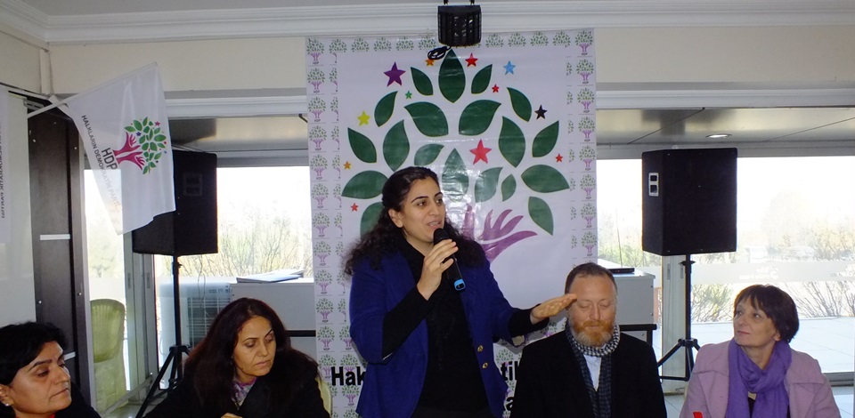 Manisada Belediye Başkan aday adaylarının tanıtım toplantısında buluşuldu