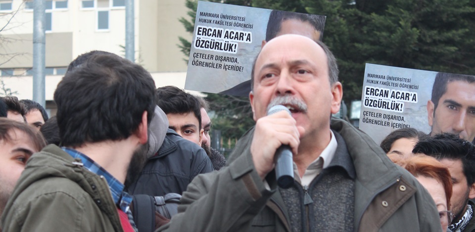 Öğrenciler, üniversitelerdeki saldırıları protesto etti