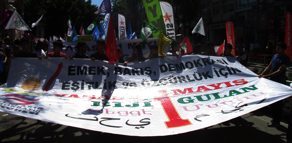 Mersinde on binlerce emekçi buluştu