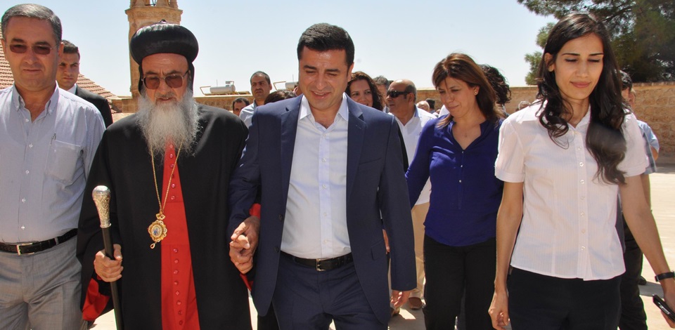 Demirtaş, Mor Gabriel Manastırı Turabdin Metropoliti Samuel Aktaşı ziyaret etti