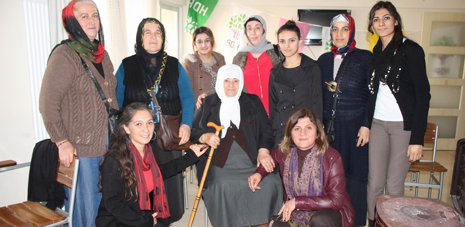 Nazilli HDPde öncülük kadınlarda