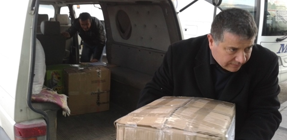 Niğde HDPden Van’a yardım