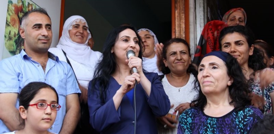 Yüksekdağ, Nişanca ve Kıraç mahalle büro açılışına katıldı